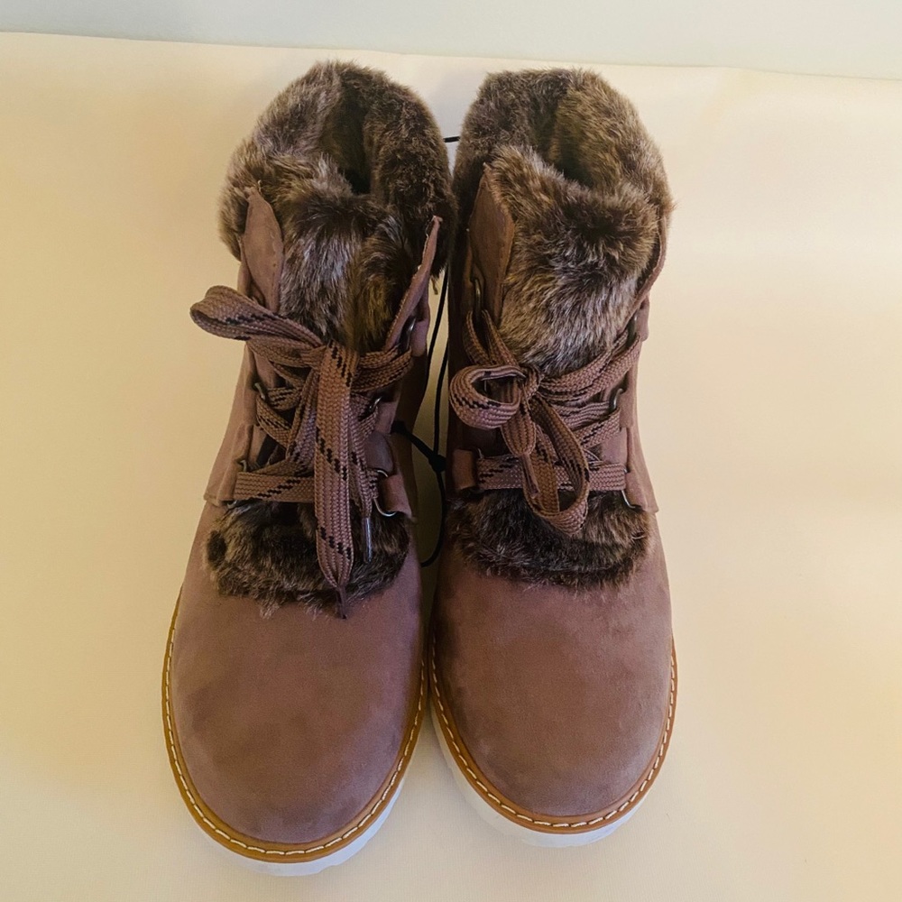 a.n.a A New Approach Andes Closed Toe boots brown